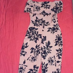 A fashion nova jumpsuits very flirty & chic